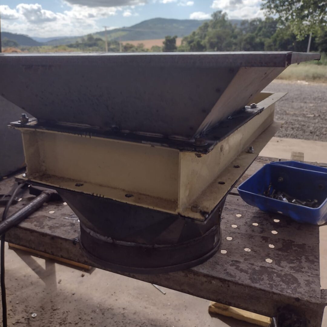 Fabricação, instalação de  gaveta pneumática  e válvula de duas vias.